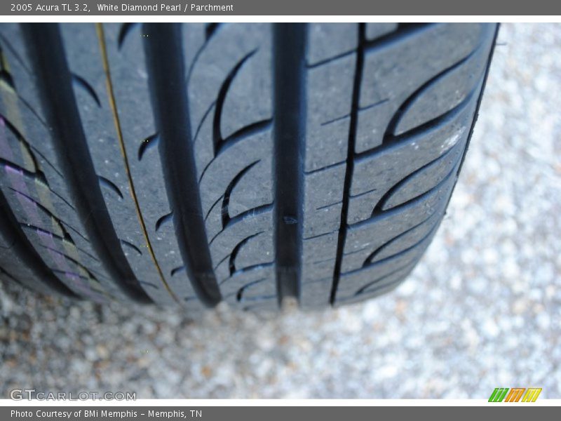 White Diamond Pearl / Parchment 2005 Acura TL 3.2