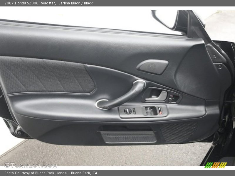 Door Panel of 2007 S2000 Roadster