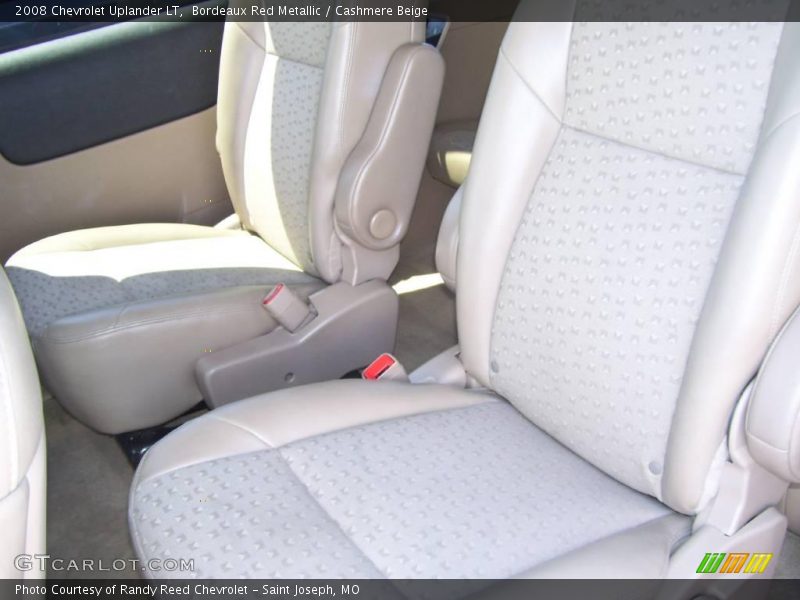 Bordeaux Red Metallic / Cashmere Beige 2008 Chevrolet Uplander LT