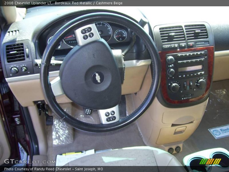 Bordeaux Red Metallic / Cashmere Beige 2008 Chevrolet Uplander LT