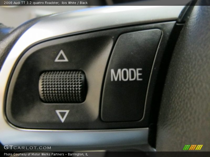 Controls of 2008 TT 3.2 quattro Roadster