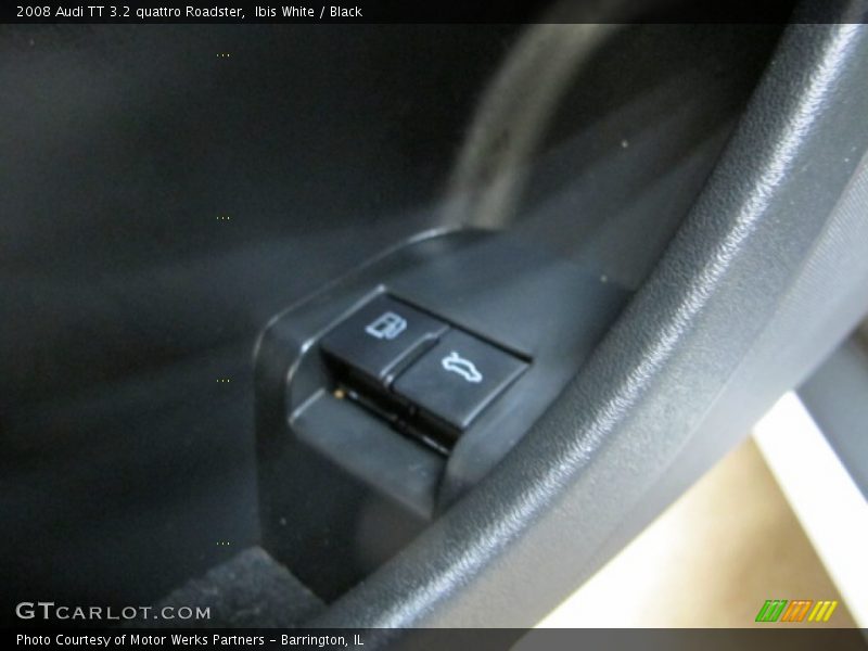 Ibis White / Black 2008 Audi TT 3.2 quattro Roadster