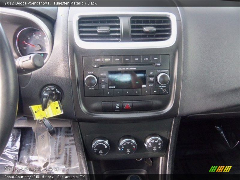 Controls of 2012 Avenger SXT