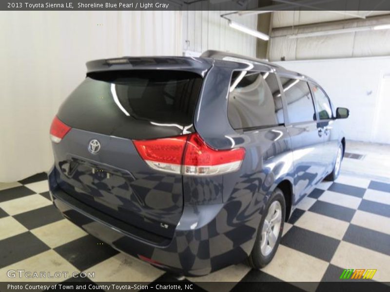Shoreline Blue Pearl / Light Gray 2013 Toyota Sienna LE