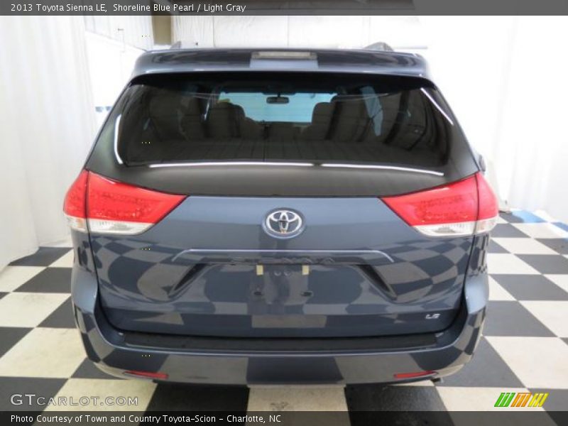 Shoreline Blue Pearl / Light Gray 2013 Toyota Sienna LE