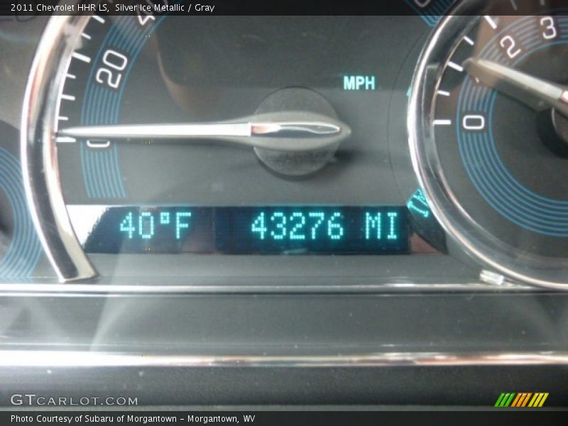 Silver Ice Metallic / Gray 2011 Chevrolet HHR LS