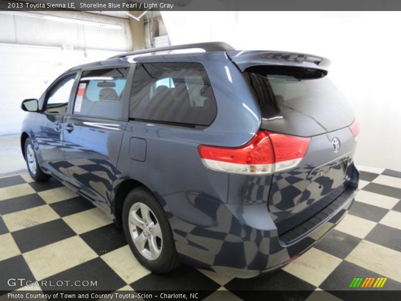 Shoreline Blue Pearl / Light Gray 2013 Toyota Sienna LE