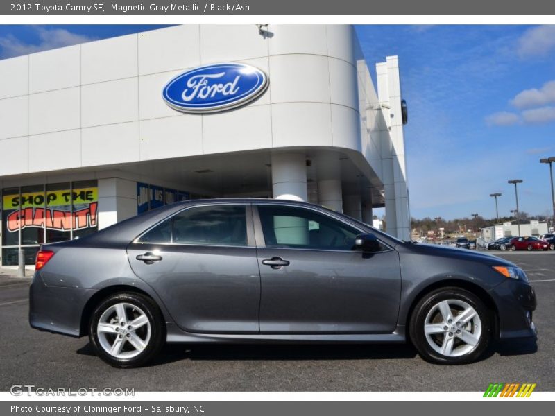Magnetic Gray Metallic / Black/Ash 2012 Toyota Camry SE