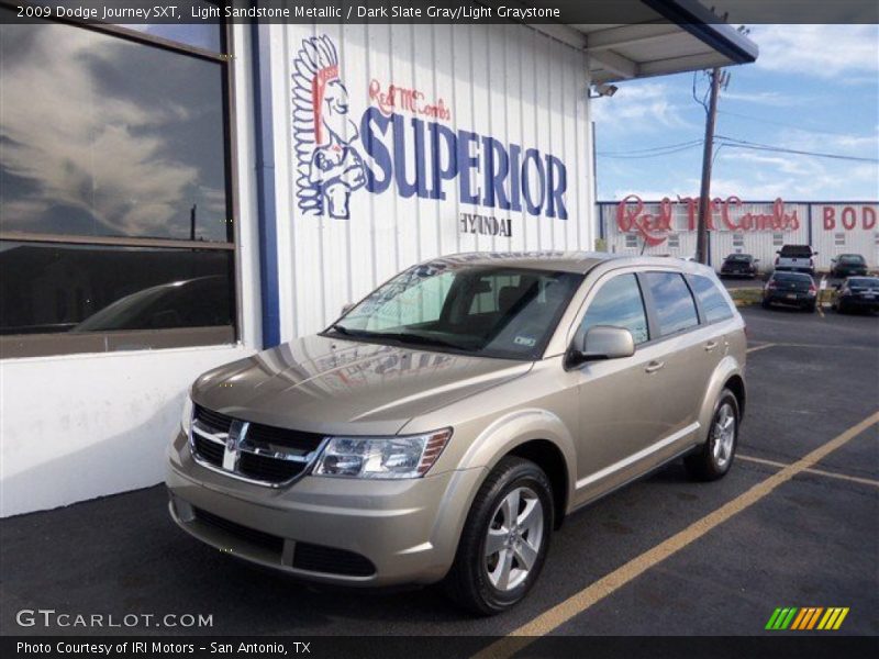 Light Sandstone Metallic / Dark Slate Gray/Light Graystone 2009 Dodge Journey SXT