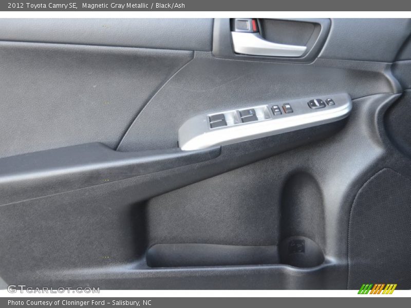Magnetic Gray Metallic / Black/Ash 2012 Toyota Camry SE