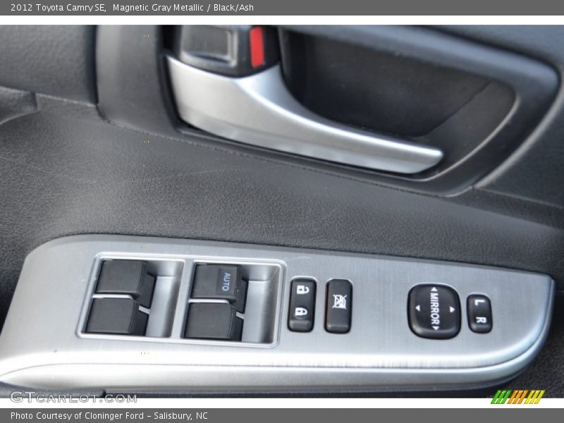 Magnetic Gray Metallic / Black/Ash 2012 Toyota Camry SE
