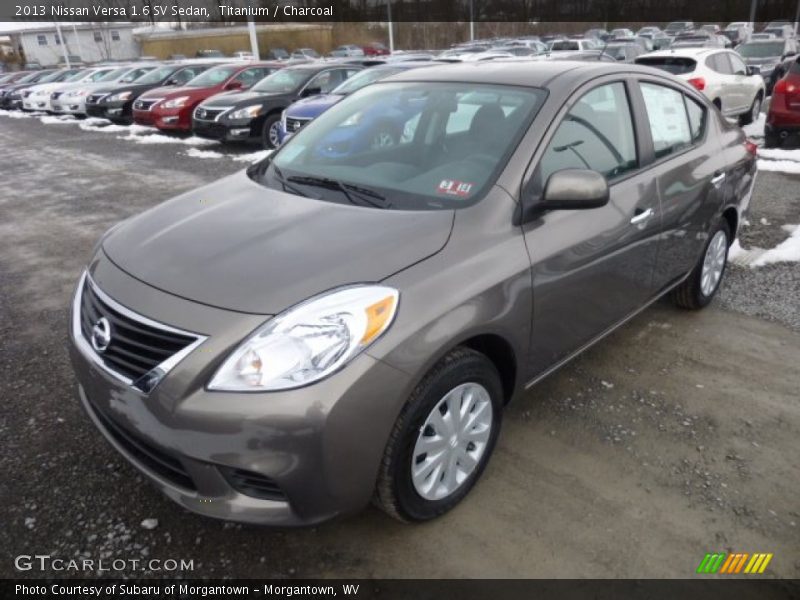 Front 3/4 View of 2013 Versa 1.6 SV Sedan
