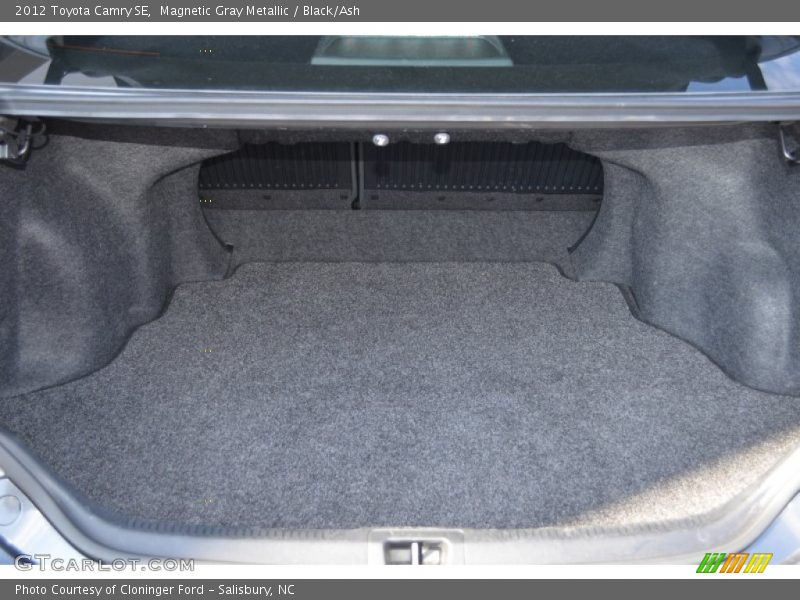 Magnetic Gray Metallic / Black/Ash 2012 Toyota Camry SE