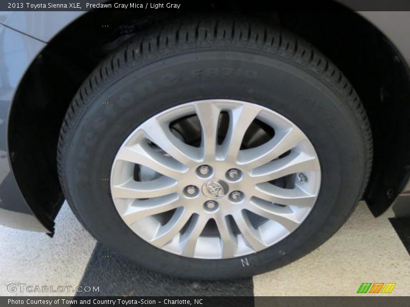 Predawn Gray Mica / Light Gray 2013 Toyota Sienna XLE