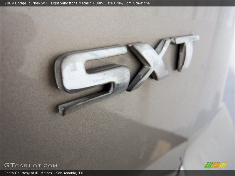 Light Sandstone Metallic / Dark Slate Gray/Light Graystone 2009 Dodge Journey SXT