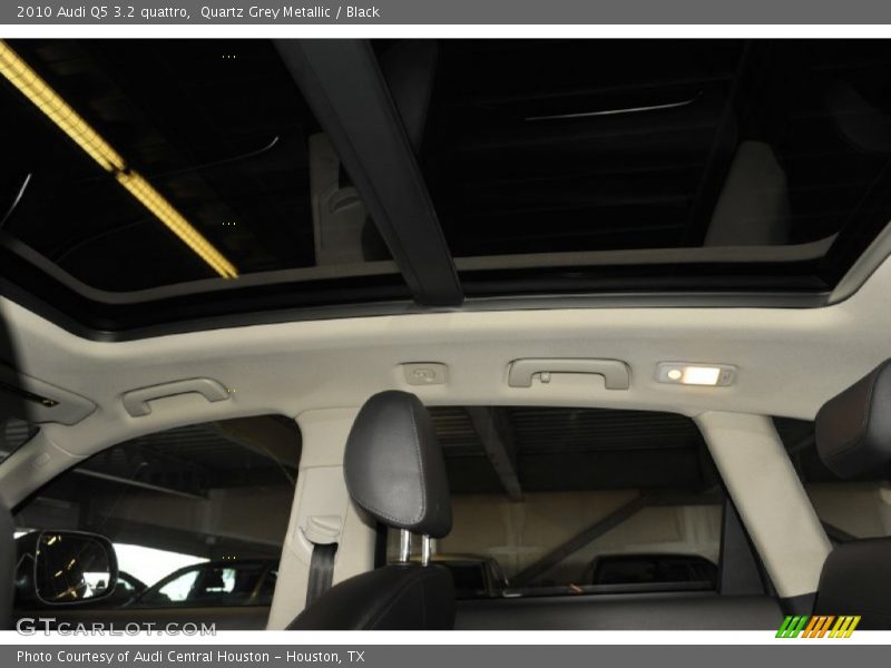 Quartz Grey Metallic / Black 2010 Audi Q5 3.2 quattro