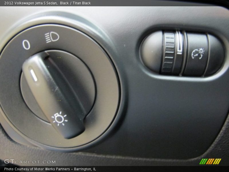 Black / Titan Black 2012 Volkswagen Jetta S Sedan