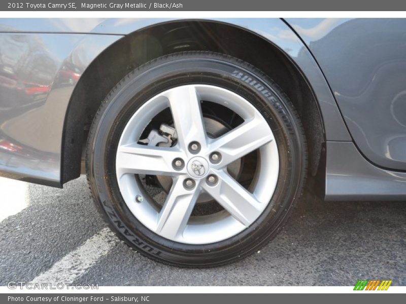Magnetic Gray Metallic / Black/Ash 2012 Toyota Camry SE