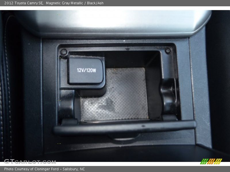 Magnetic Gray Metallic / Black/Ash 2012 Toyota Camry SE