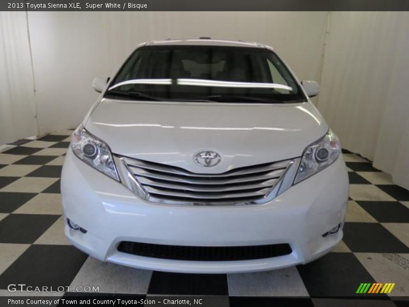 Super White / Bisque 2013 Toyota Sienna XLE