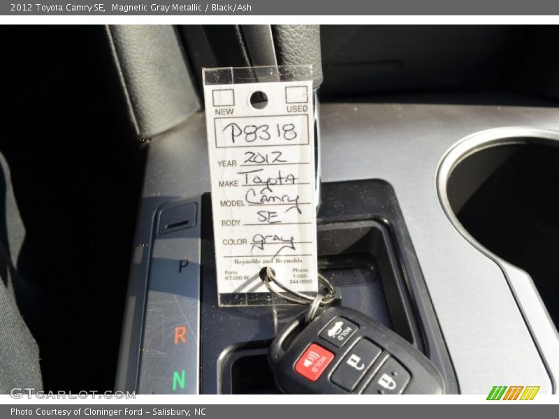 Magnetic Gray Metallic / Black/Ash 2012 Toyota Camry SE