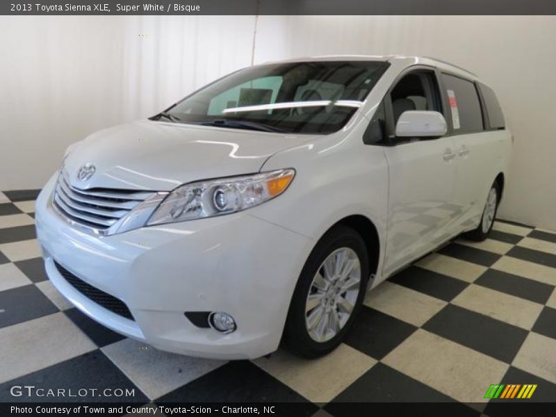 Super White / Bisque 2013 Toyota Sienna XLE