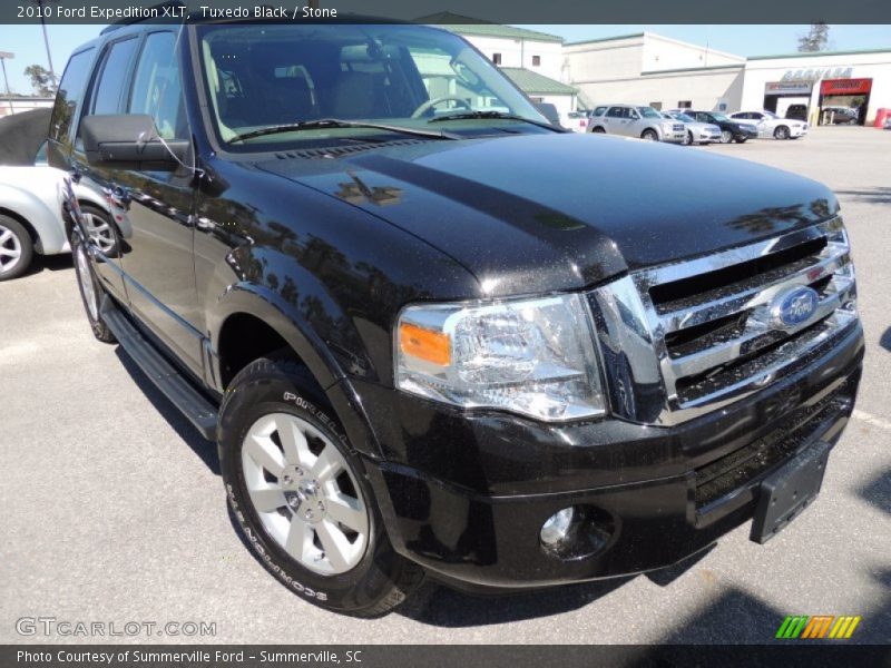 Tuxedo Black / Stone 2010 Ford Expedition XLT