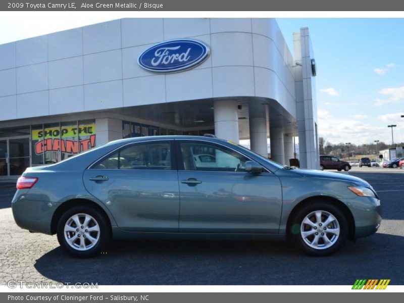 Aloe Green Metallic / Bisque 2009 Toyota Camry LE