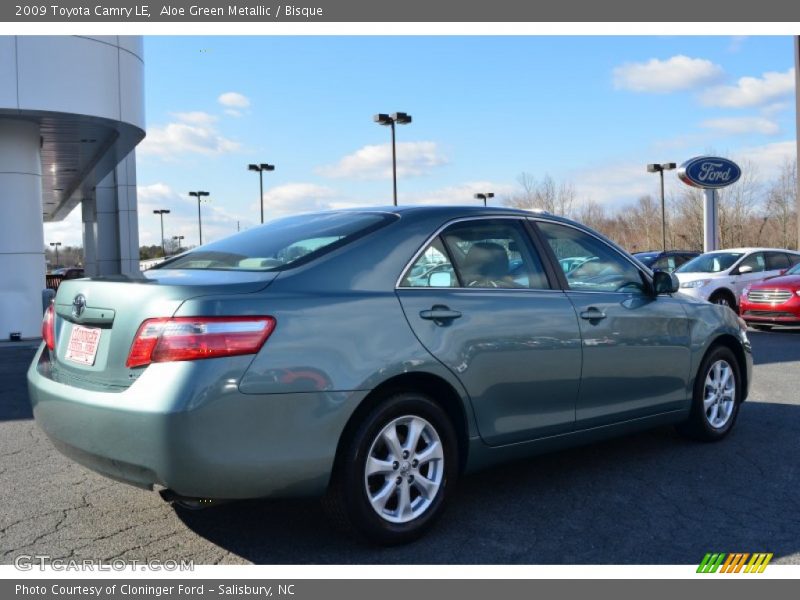 Aloe Green Metallic / Bisque 2009 Toyota Camry LE