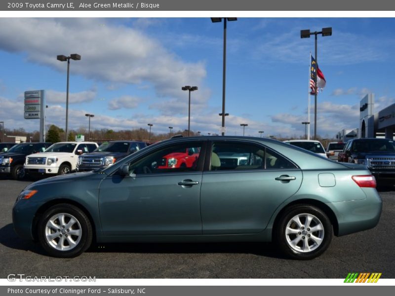 Aloe Green Metallic / Bisque 2009 Toyota Camry LE