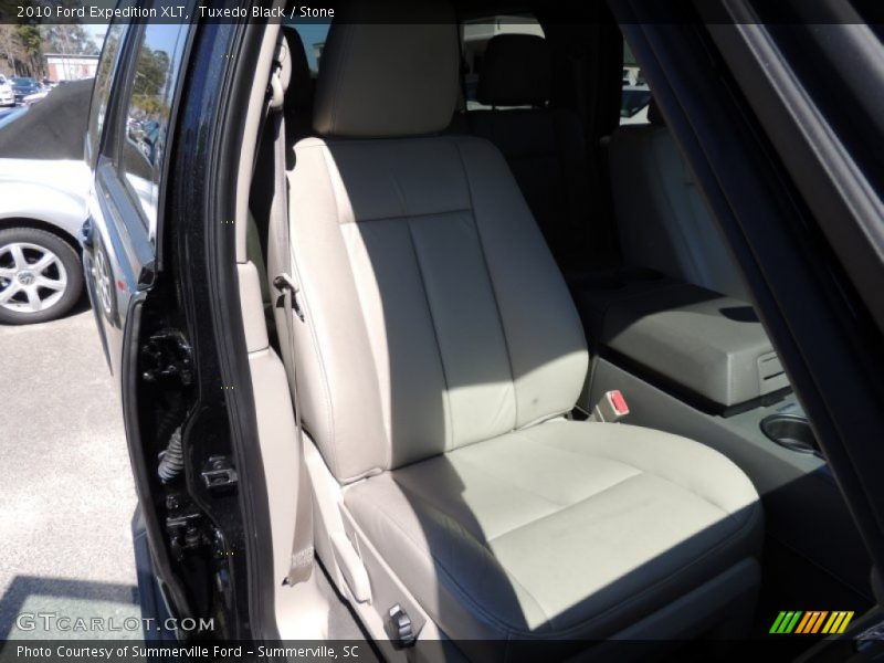 Tuxedo Black / Stone 2010 Ford Expedition XLT