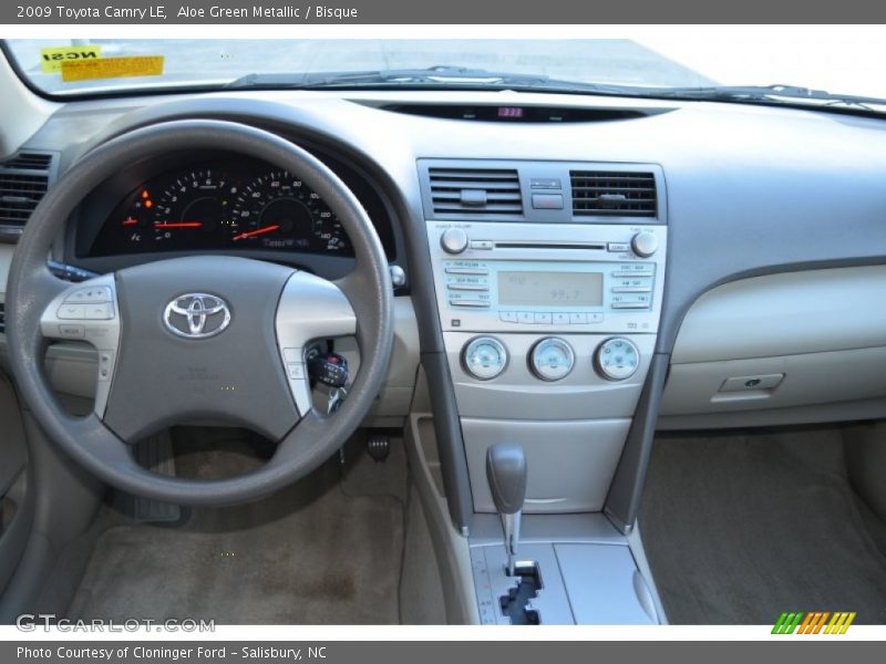 Aloe Green Metallic / Bisque 2009 Toyota Camry LE