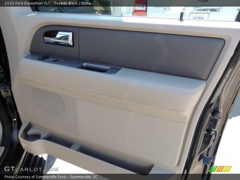 Tuxedo Black / Stone 2010 Ford Expedition XLT