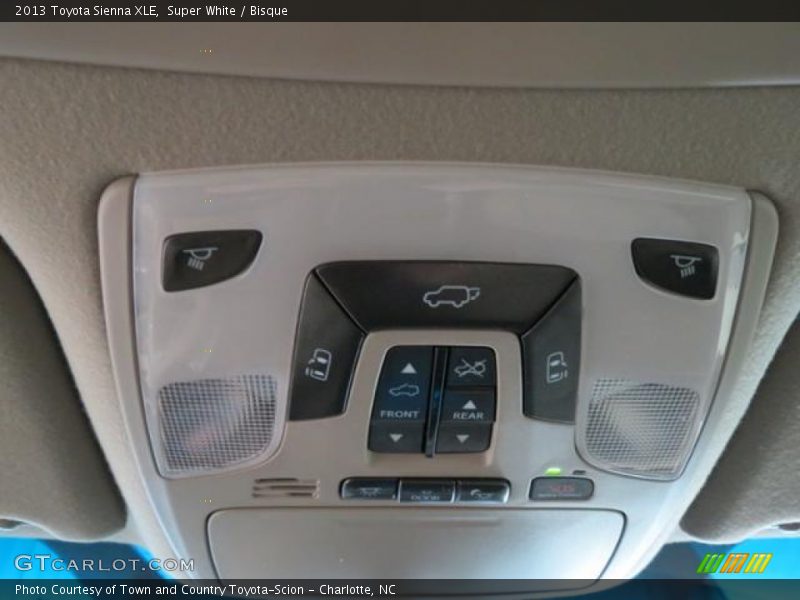 Super White / Bisque 2013 Toyota Sienna XLE
