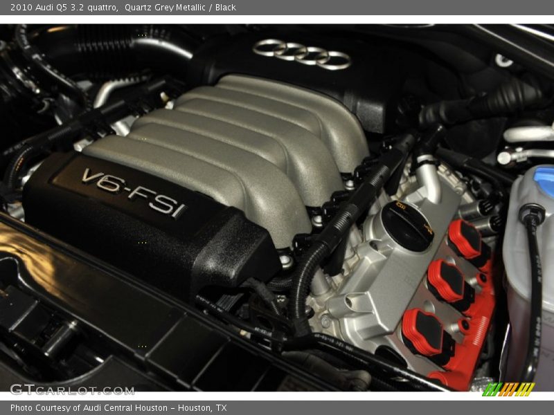 Quartz Grey Metallic / Black 2010 Audi Q5 3.2 quattro
