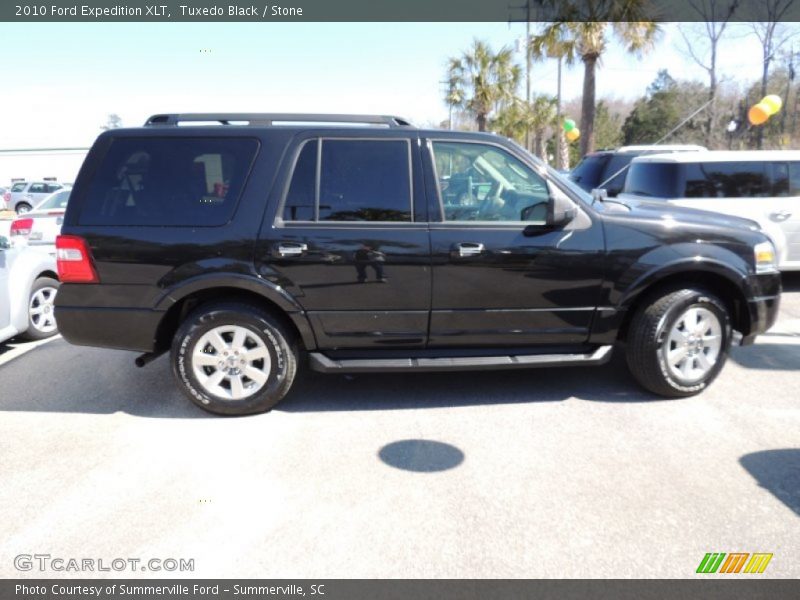 Tuxedo Black / Stone 2010 Ford Expedition XLT
