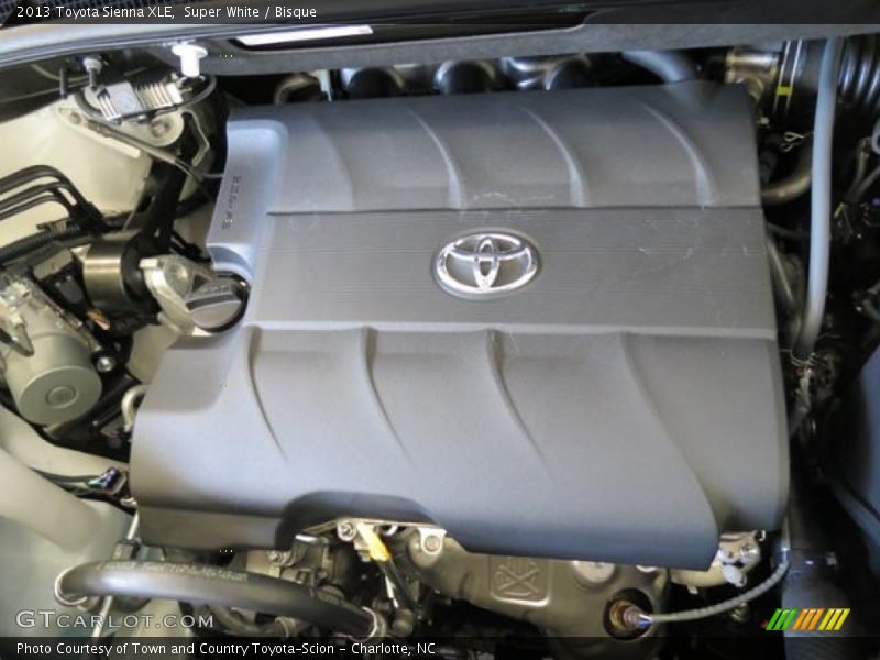 Super White / Bisque 2013 Toyota Sienna XLE