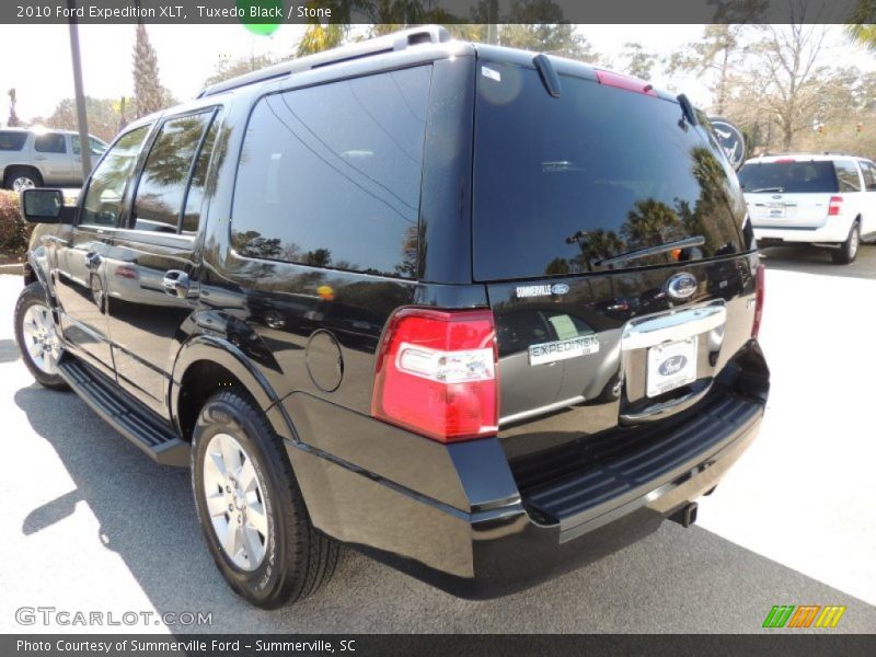 Tuxedo Black / Stone 2010 Ford Expedition XLT