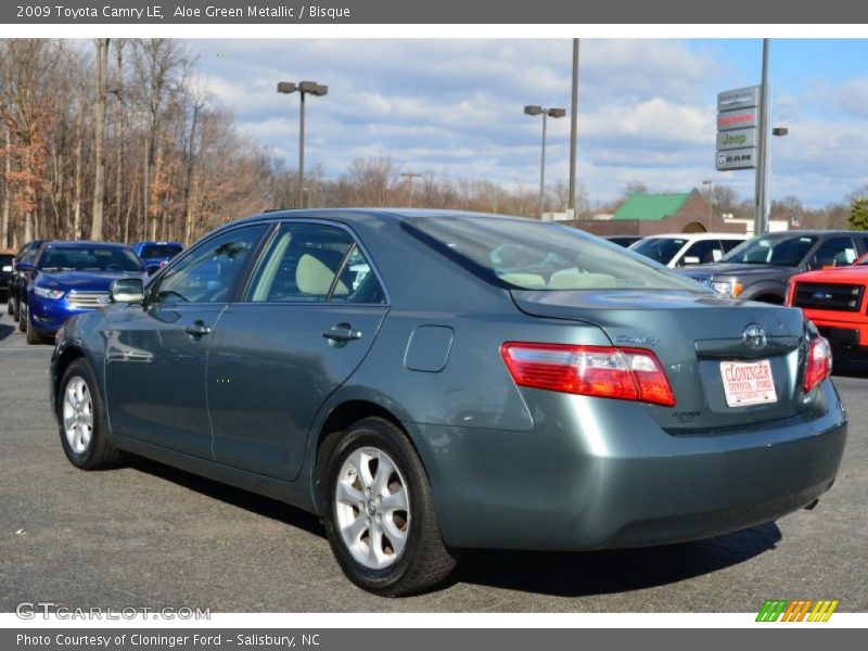 Aloe Green Metallic / Bisque 2009 Toyota Camry LE