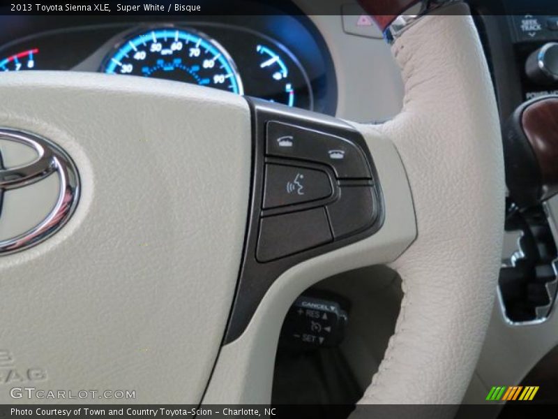 Super White / Bisque 2013 Toyota Sienna XLE
