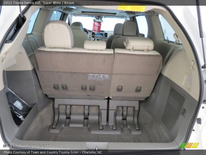 Super White / Bisque 2013 Toyota Sienna XLE