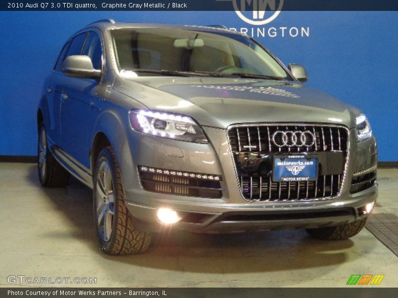 Graphite Gray Metallic / Black 2010 Audi Q7 3.0 TDI quattro