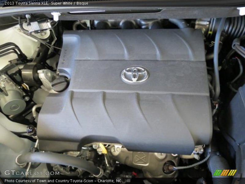 Super White / Bisque 2013 Toyota Sienna XLE