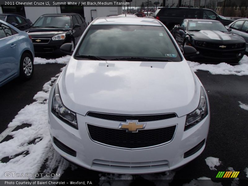 Summit White / Jet Black/Medium Titanium 2011 Chevrolet Cruze LS