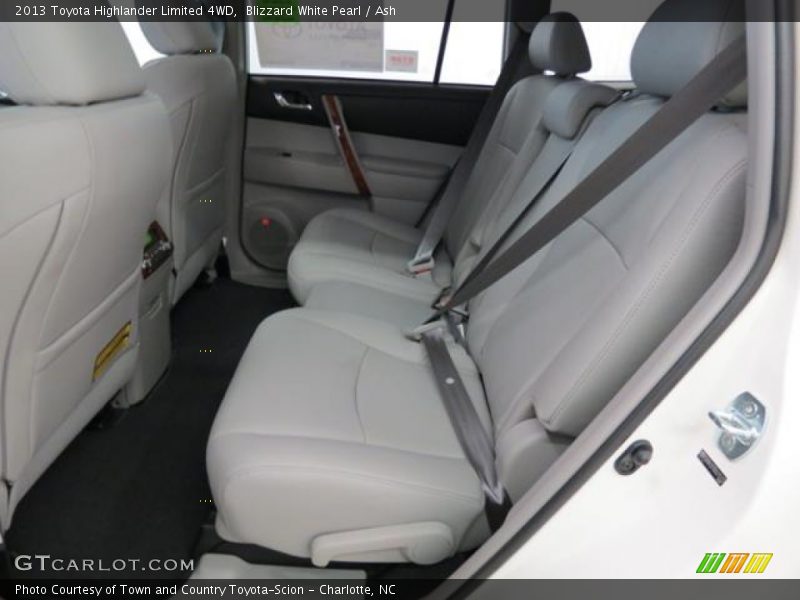 Blizzard White Pearl / Ash 2013 Toyota Highlander Limited 4WD