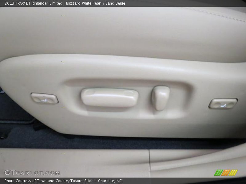 Blizzard White Pearl / Sand Beige 2013 Toyota Highlander Limited