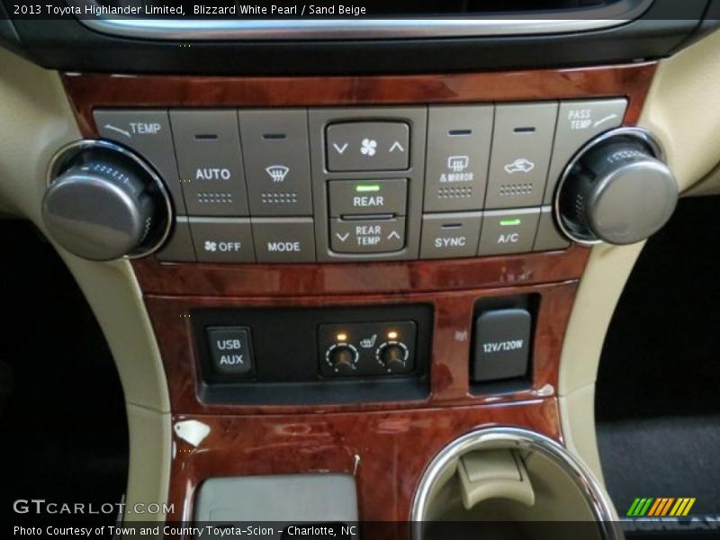 Blizzard White Pearl / Sand Beige 2013 Toyota Highlander Limited