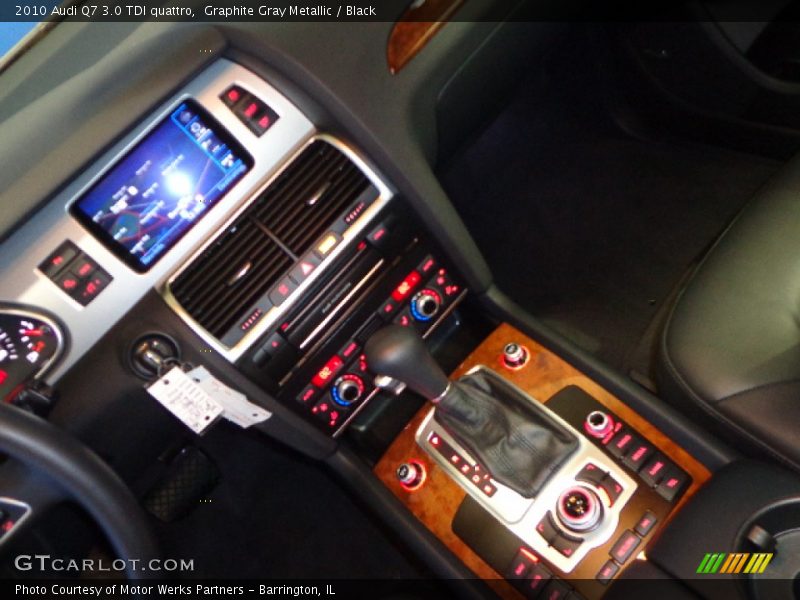Graphite Gray Metallic / Black 2010 Audi Q7 3.0 TDI quattro