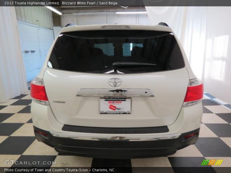 Blizzard White Pearl / Sand Beige 2013 Toyota Highlander Limited