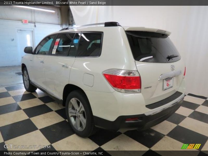 Blizzard White Pearl / Sand Beige 2013 Toyota Highlander Limited